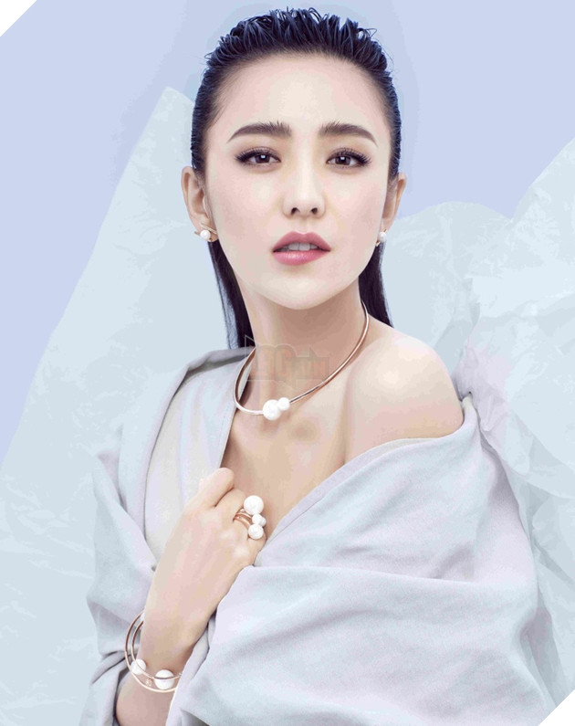 Loạt mỹ nhân Tân Cương sở hữu nhan sắc hút hồn của Chi P1  4