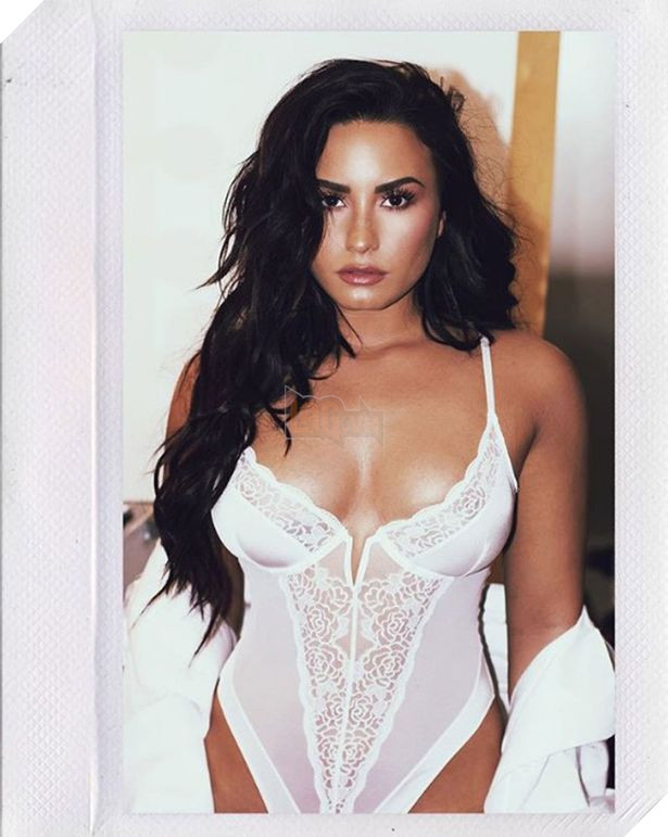 Đâu là bộ phim có cảnh nóng đầu tiên của Demi Lovato trên màn ảnh? 2