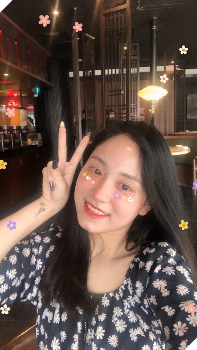 Phỏng vấn cực nhanh cô giáo Vật lý đang HOT nhất cõi mạng: Có profile đỉnh, xem ảnh ngoài đời phát mê! - Ảnh 4.