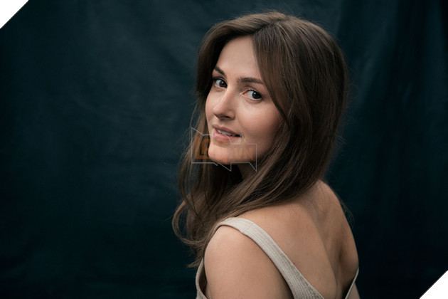 Vẻ đẹp đầy quyến rũ và gợi cảm của nữ diễn viên vừa giành giải Cành cọ vàng 8