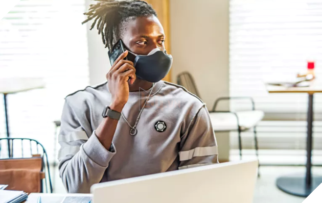 Khẩu trang của LG được tích hợp thêm micrô và loa trước khi ra mắt vào tháng tới 4