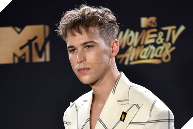 Ngôi sao 13 Reasons Why tiết lộ đã hoàn tất quá trình chuyển giới 