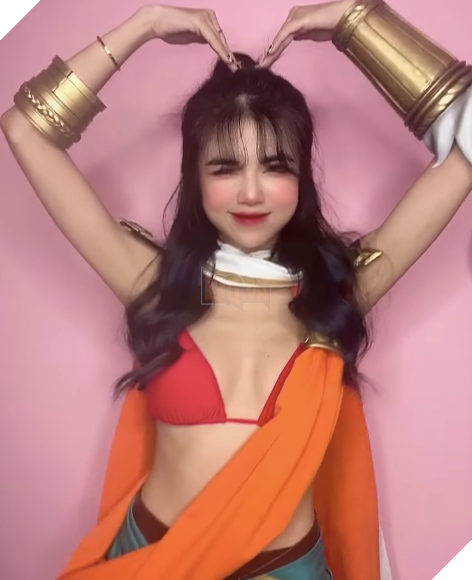 LMHT: Game thủ phát sốt với vị tướng Akshan phiên bản nữ do nữ MC Mai Dora hóa thân thành 4