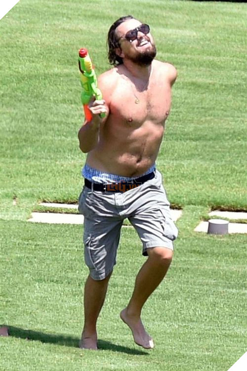 Leonardo DiCaprio: Từ tài tử Titanic vạn người mê đến ông chú bụng phệ trùm meme 2