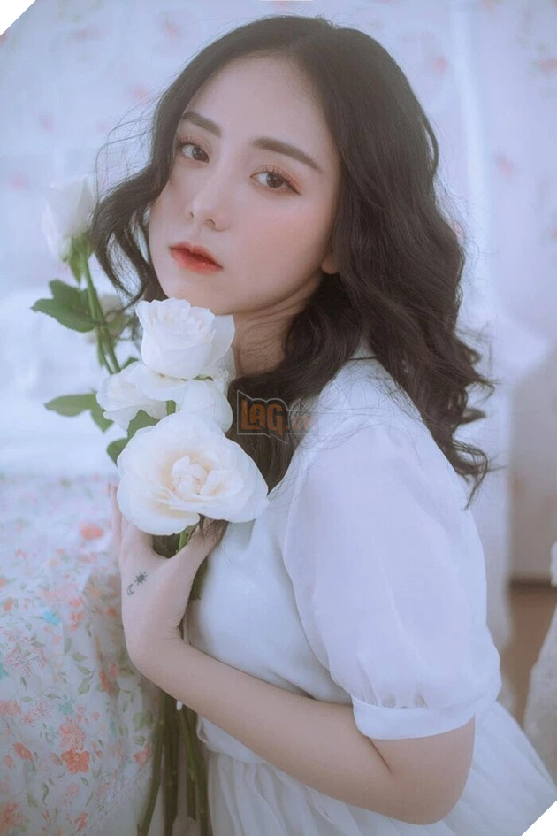 Xuất hiện ảnh thời con trẻ của cô giáo Minh Thu khiến cư dân mạng được một phen bàng hoàng 3