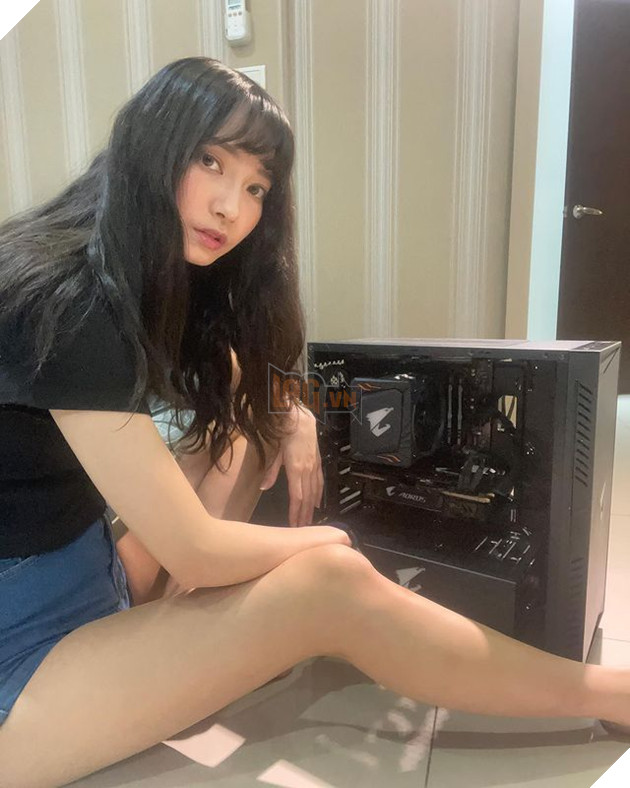 Nữ streamer bị hacker tung clip nóng bỏng quyết tâm tuyên chiến và không chịu khuất phục 4