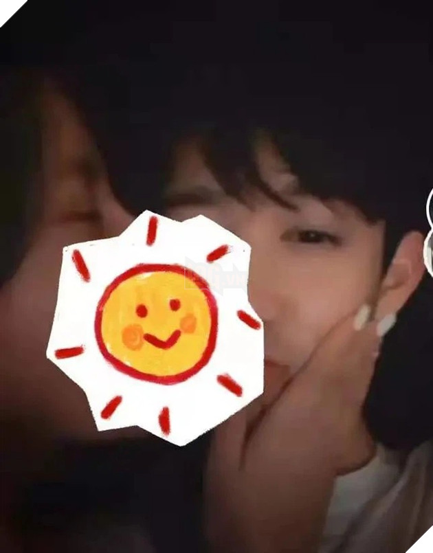 Bị bạn trai đăng clip mặn nồng, cô nàng hot TikToker nói lời chia tay ngay lập tức 2