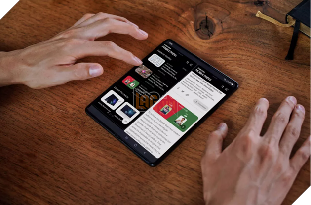 Galaxy Z Fold 3 hiện đã ra mắt với phần cứng mạnh mẽ và thiết kế đẹp mắt