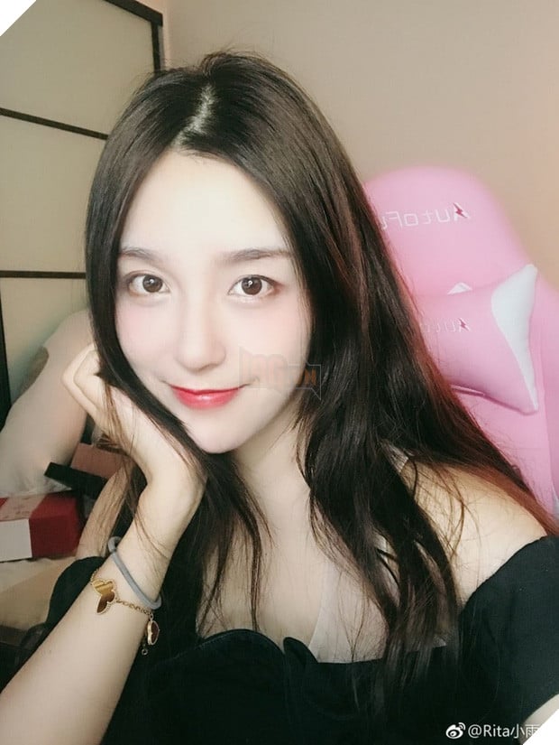 Mỹ nhân làng LMHT Trung Quốc bị doanh nhân mê DOTA chê bai thẳng thừng trên sóng trực tuyến