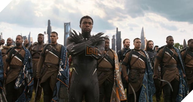 Tròn 1 năm ngày mất của Chadwick Boseman: Nhìn lại những hình ảnh đáng nhớ nhất của Black Panther  9
