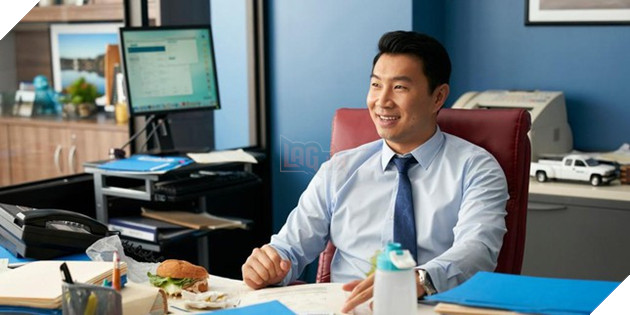 Ngôi sao Shang-Chi và quá khứ lam lũ: Từng làm kế toán và bị công ty sa thải  2