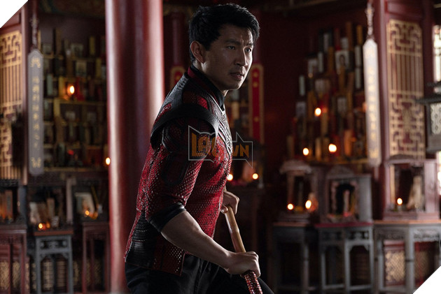 Ngôi sao Shang-Chi và quá khứ lam lũ: Từng làm kế toán và bị công ty sa thải 