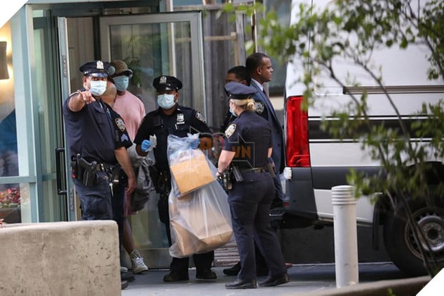 Thi thể của sao phim The Wire bất ngờ được phát hiện trong căn penhouse ở New York 2