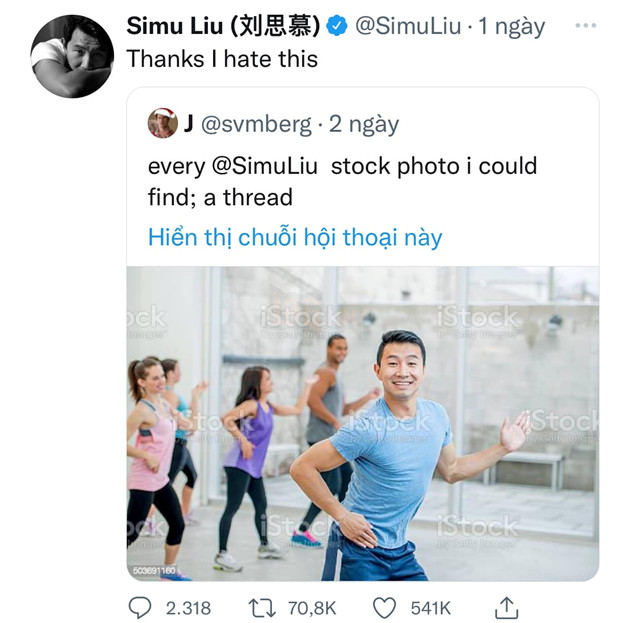 Cười bể bụng trước loạt ảnh stock của ngôi sao Shang-Chi trước khi nổi tiếng 7