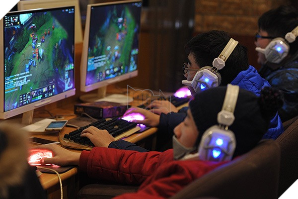 Game thủ nhí Trung Quốc mua tài khoản game từ người lớn để lách luật cấm chơi game 2