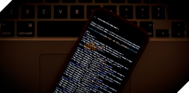 Apple cảnh báo người dùng iPhone nên cập nhật lên iOS 14.8 mới càng sớm càng tốt