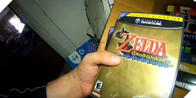 Khám phá ngôi nhà hoang, 2 Youtuber phát hiện một gia tài đáng giá hơn 2 tỷ đồng