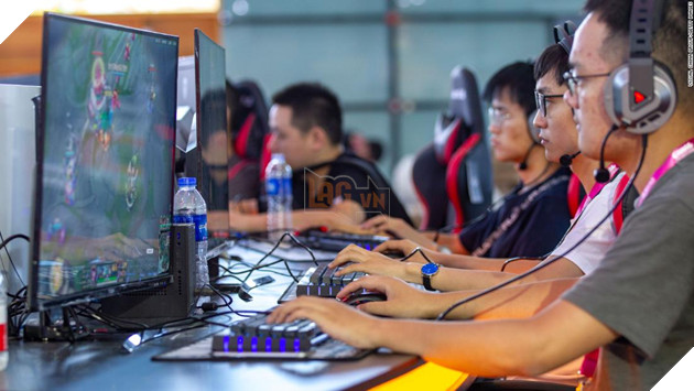 China bans kids from playing online video games during the week - CNN
