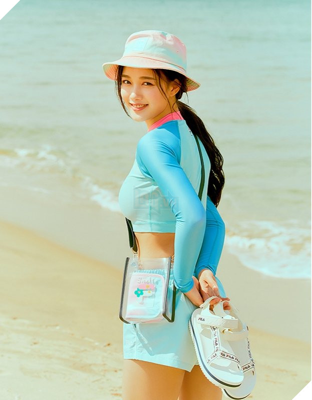 Vẻ đẹp lột xác của sao nhí Hàn Quốc từng bị tuýt còi vì đóng cảnh nhạy cảm khi chưa đủ tuổi 8