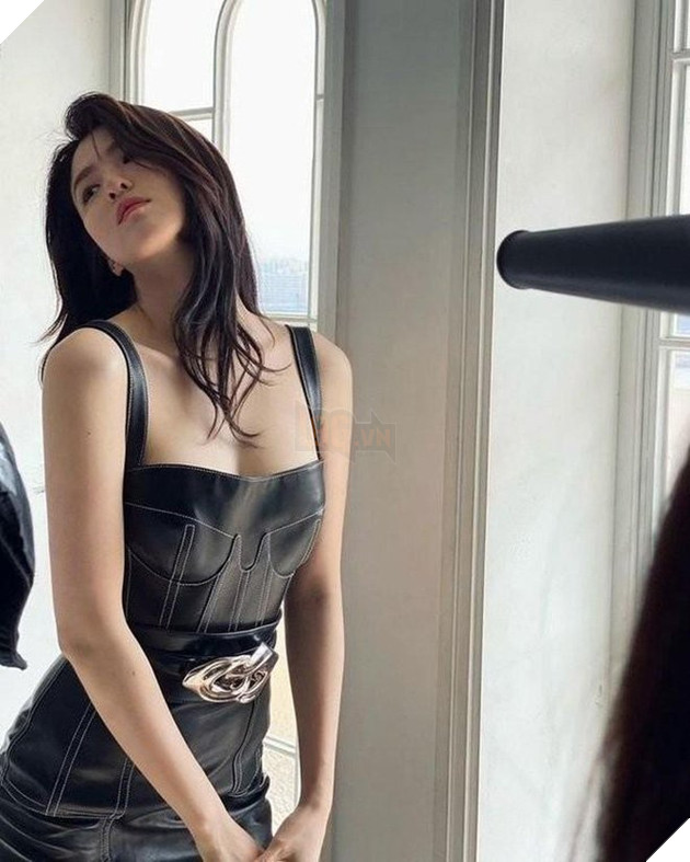 Nhan sắc của nàng tiểu tam quốc dân xứ Hàn từng gây chao đảo Netflix  10