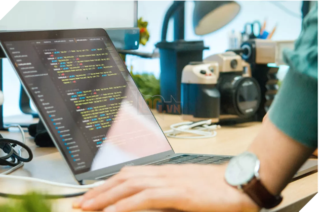 Python vượt qua Java, JavaScript để trở thành ngôn ngữ lập trình phổ biến sau 20 năm 2