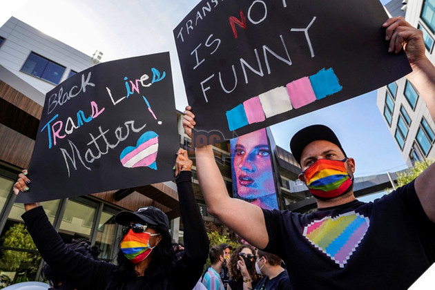 Netflix lại bị nhân viên và cộng đồng LGBTQ+ biểu tình phản đối dữ dội 3