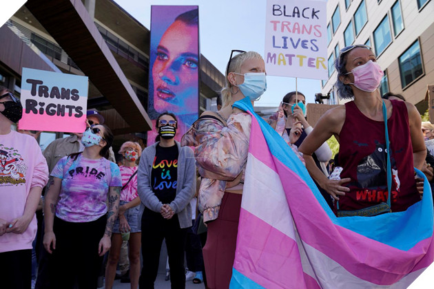 Netflix lại bị nhân viên và cộng đồng LGBTQ+ biểu tình phản đối dữ dội 2