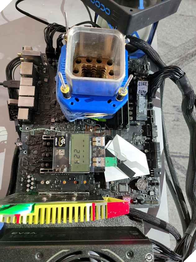 Intel Core i9-12900K được ép xung lên 6,8 GHz, phá vỡ một số kỷ lục thế giới 4