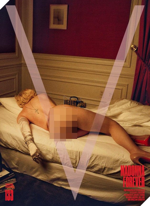 Bộ ảnh nude của Madonna gây phẫn nộ khi tái hiện cái chết của nữ minh tinh huyền thoại Marilyn Monroe 4