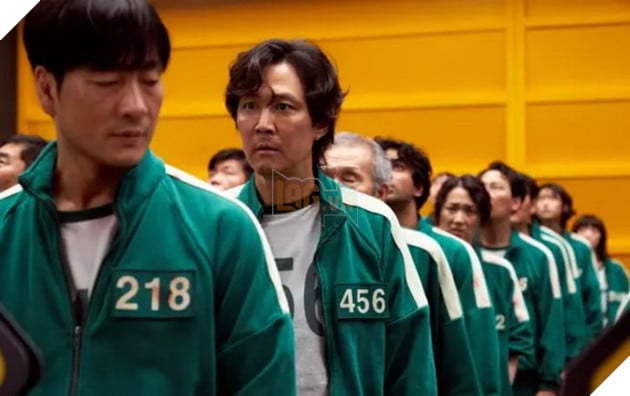 Squid Game Mùa 2 đã không thể ra mắt nếu Đạo diễn đi theo kết thúc thứ 2 trong kịch bản 2