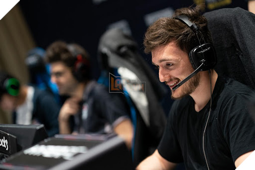 OG chia tay huấn luyện viên dota 2 Sockshka 2