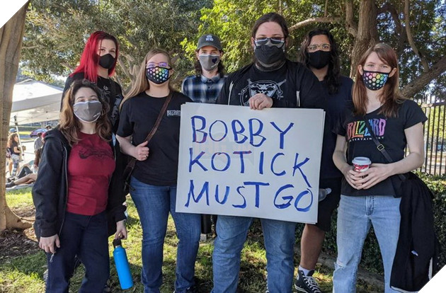 Hơn 1000 nhân viên Activision Blizzard ký tên kêu gọi đuổi việc CEO Bobby Kotick ngay lập tức 5