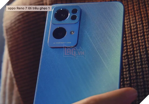 Oppo Reno 7 Pro ra mắt với camera selfie 'mắt mèo', đèn thông báo độc đáo 3