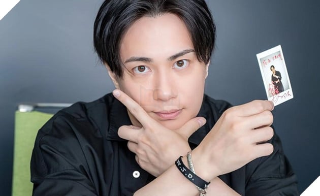 Tatsuhisa Suzuki ngoại tình