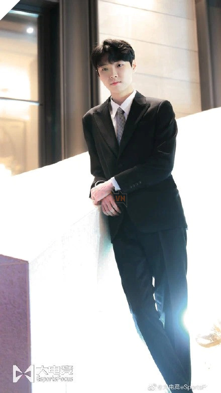 DK thống trị tại giải thưởng LCK Awards 2021, T1 cũng góp mặt với Faker và Keria 4