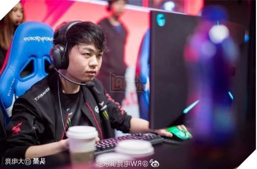 LMHT: LPL Mùa Xuân 2022 chưa diễn ra mà đã có tuyển thủ bị chấn thương đến độ không thi đấu được 2