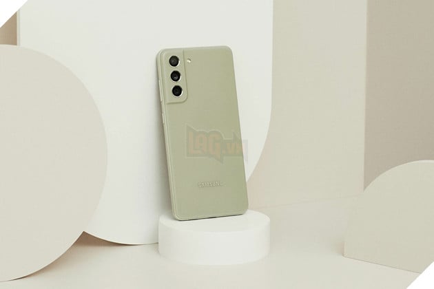 Galaxy S21 FE chính thức ra mắt với Snapdragon 888, 4 camera, pin 4500mAh và hơn thế nữa 2