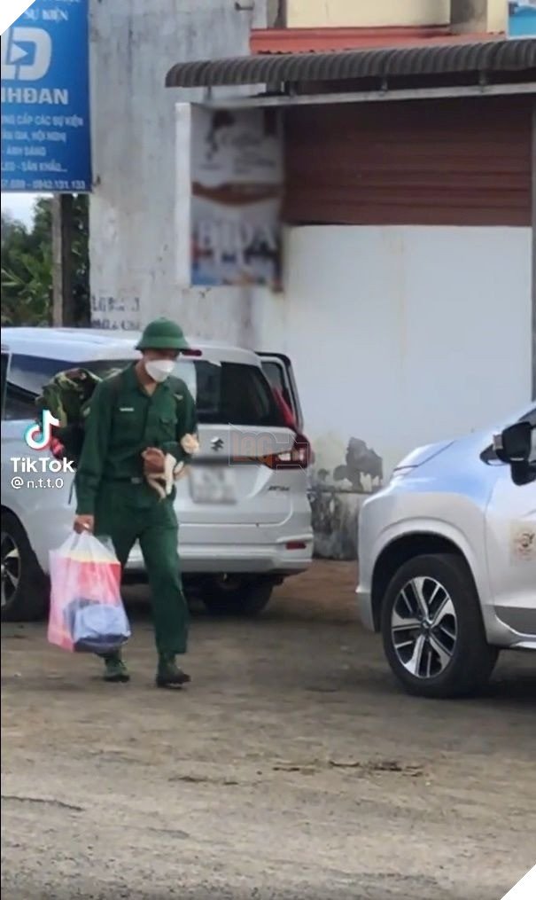 Xuất ngũ mang về cả mèo lẫn chó, những anh bộ đội chiếm trọn cảm tình của cư dân mạng 3