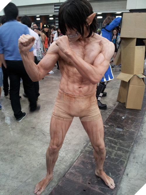cosplay titan trong attack on titan