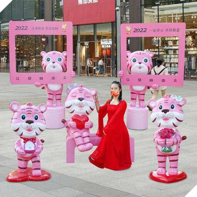 Cười bể bụng trước dàn tượng hổ mừng xuân Nhâm Dần với loạt biểu cảm hài hước tại Trung Quốc