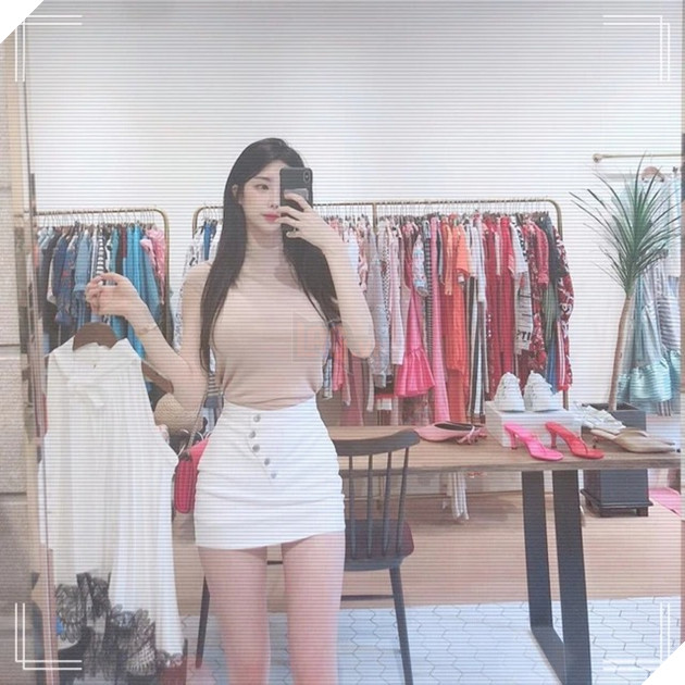 Cư dân mạng vừa phát hiện một nữ streamer có ngoại hình siêu đẹp như Boa Hancock trong One Piece 8