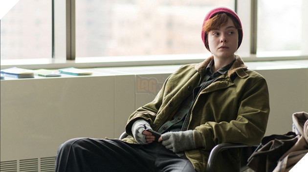 Đẹp như bông hồng nước Mỹ Elle Fanning cũng có ngày giả trai khiến công chúng phải sửng sốt vì...quá giống 5