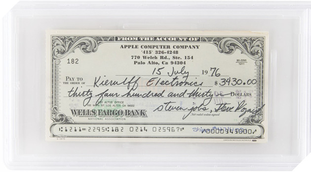 Tấm séc trị giá 3,430 USD với chữ ký Steve Jobs, đang được bán đấu giá hơn 25.000 USD