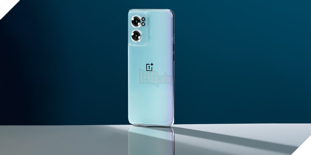 OnePlus Nord 2 CE mang đến một vài nâng cấp nhỏ cùng thiết kế mới 2