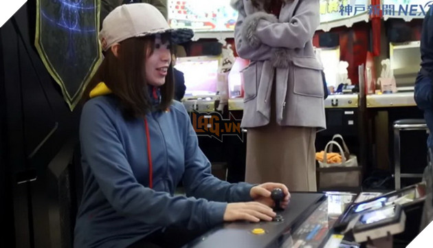 Nữ game thủ Nhật Bản gây tranh cãi với phát ngôn Sốc, cho rằng đàn ông lùn không nên có quyền con người