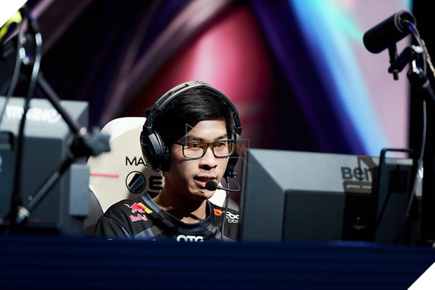 Xem Faker thi đấu, tuyển thủ gốc Việt quyết tâm go pro theo chân thần tượng