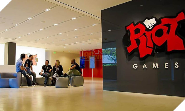 Riot Games ủng hộ cho Đông Âu hơn 20 tỉ đồng