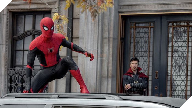 Benedict Cumberbatch hé lộ một phân đoạn tự ứng biến trong No Way Home