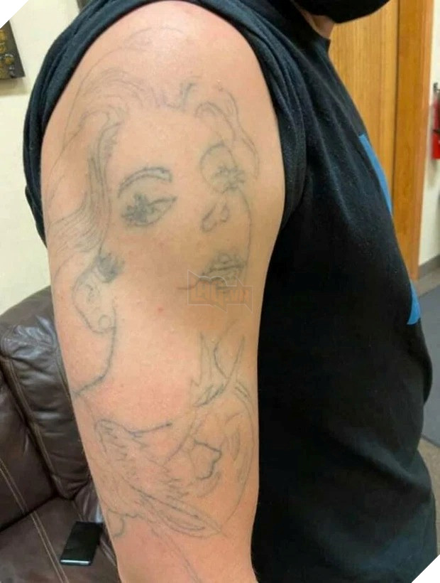 Điểm mặt những hình xăm khiến bạn băn khoăn không biết những người này nghĩ gì trong đầu 13