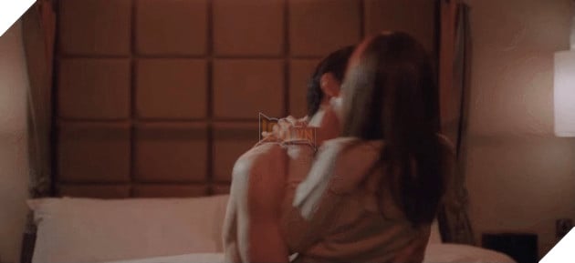                 Hẹn hò chốn công sở chảy máu mũi trước cảnh 18+ của sao phim Hàn